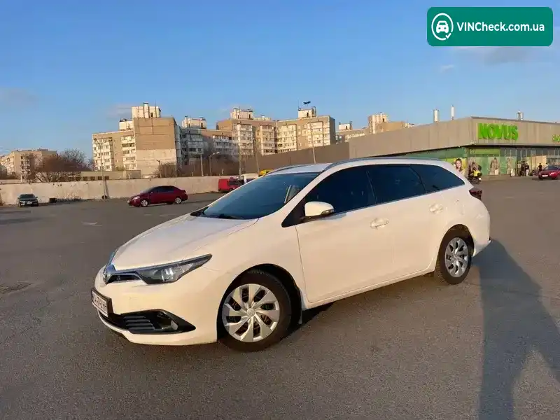 Toyota Auris 2016, фото з оголошення 2 з 21, VIN SB1ZA3JEX0E013068
