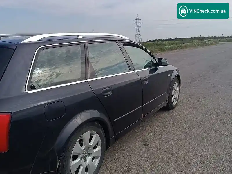 Audi A4 2001, фото з оголошення 1 з 10, VIN WAUZZZ8E22A111922