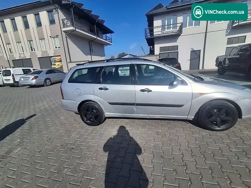 Ford Focus 2000, фото з оголошення 1 з 11, VIN WF0NXXGCDNYE48092
