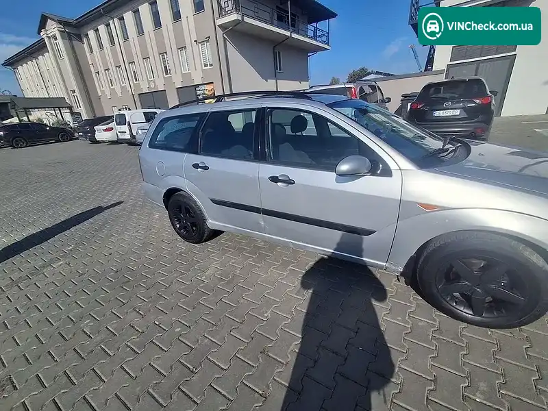 Ford Focus 2000, фото з оголошення 2 з 11, VIN WF0NXXGCDNYE48092