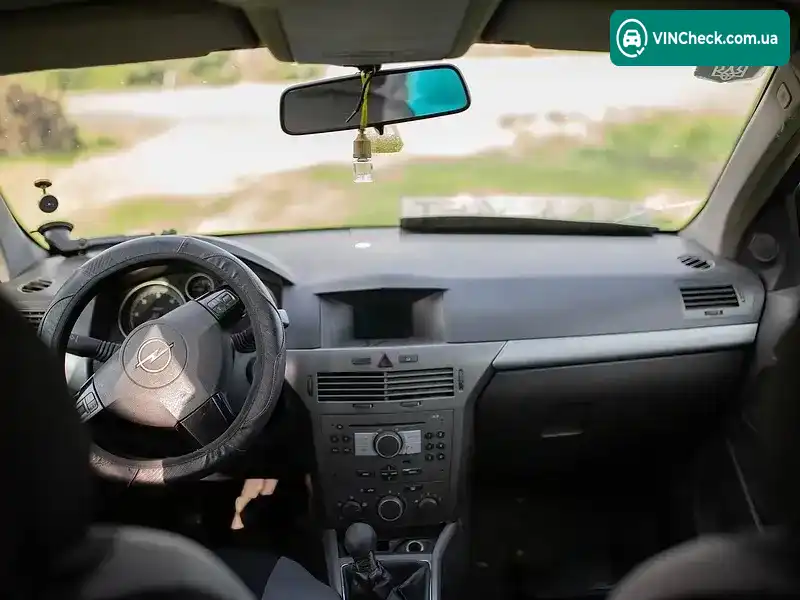 Opel Astra 2004, фото з оголошення 1 з 12, VIN W0L0AHL3555056925