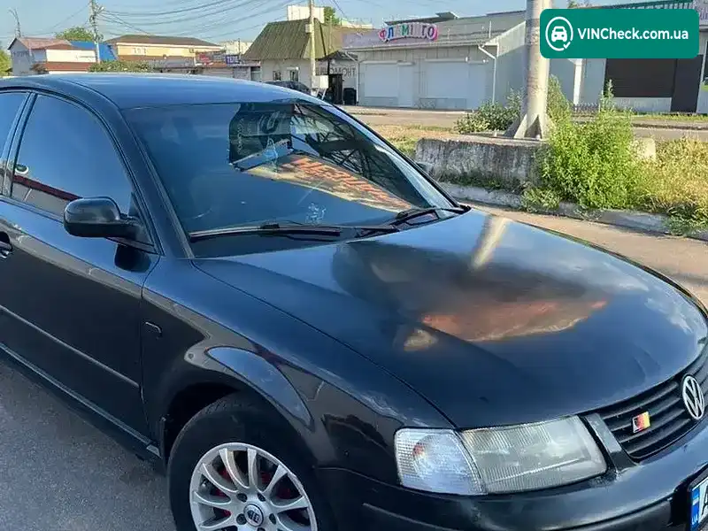 Volkswagen Passat 1999, фото з оголошення 2 з 14, VIN WVWZZZ3BZXP405418