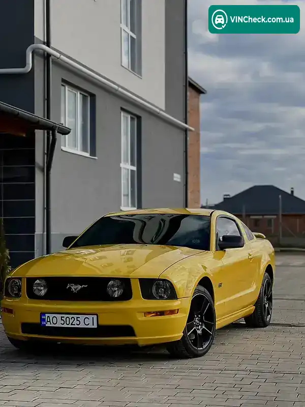 Ford Mustang 2006, фото з оголошення 1 з 10, VIN 1ZVFT82H765199060