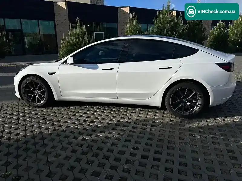 Tesla Model 3 2021, фото з оголошення 2 з 21, VIN 5YJ3E1EB6MF053940
