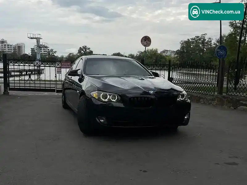 BMW 5 Series 2012, фото з оголошення 2 з 14, VIN WBAXH5C50DD107363