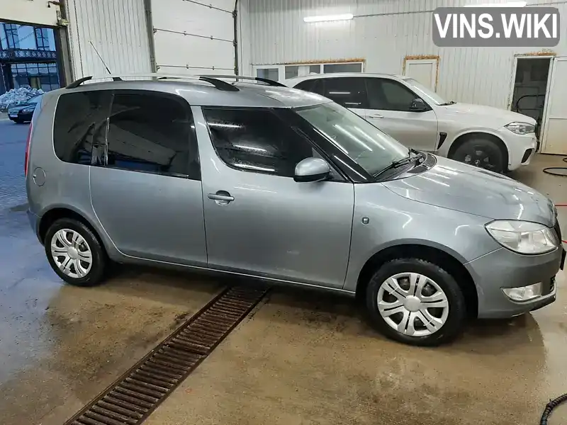Skoda Roomster 2010, фото з оголошення 2 з 17, VIN TMBNL25J4B5020655