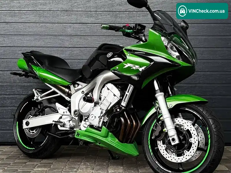 Yamaha FZ6 S 2004, фото з оголошення 1 з 10, VIN JYARJ071000046635