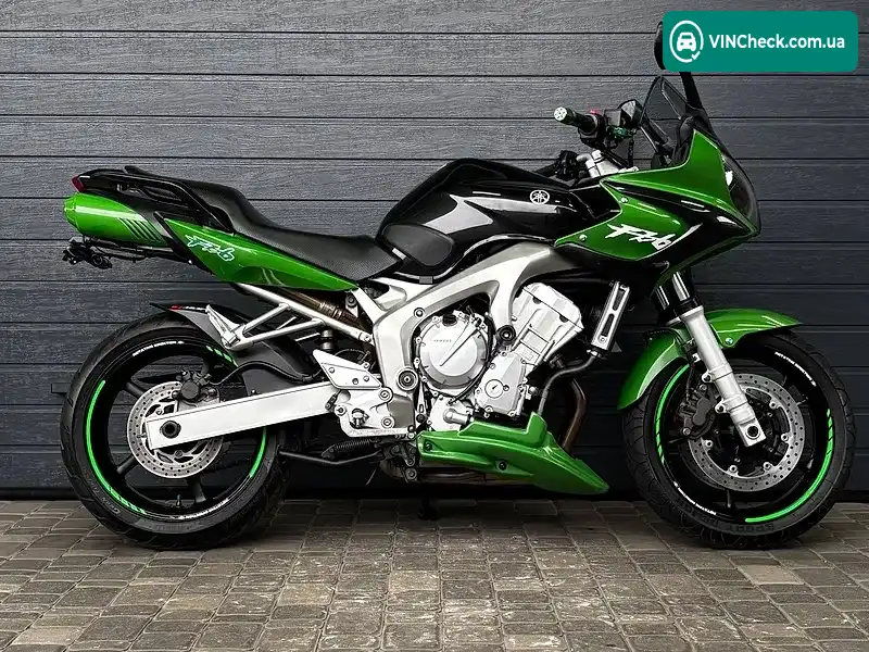 Yamaha FZ6 S 2004, фото з оголошення 2 з 10, VIN JYARJ071000046635