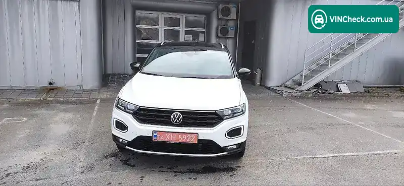 Volkswagen T-Roc 2021, фото з оголошення 2 з 14, VIN WVGZZZA1ZMV171557