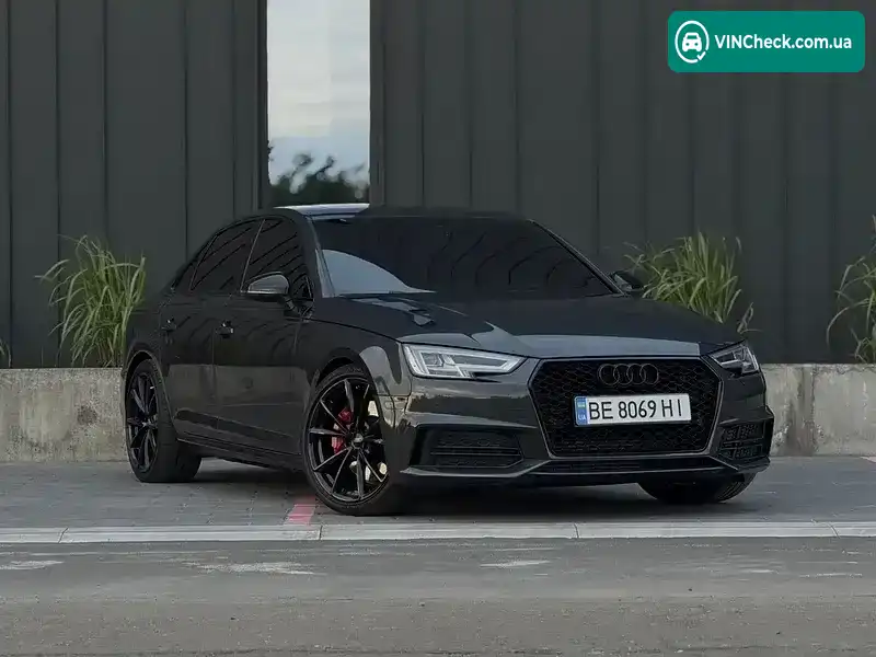 Audi A4 2018, фото з оголошення 1 з 20, VIN WAUENAF41JA052687