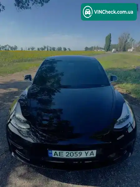 Tesla Model 3 2019, фото з оголошення 1 з 21, VIN 5YJ3E1EB5KF497081