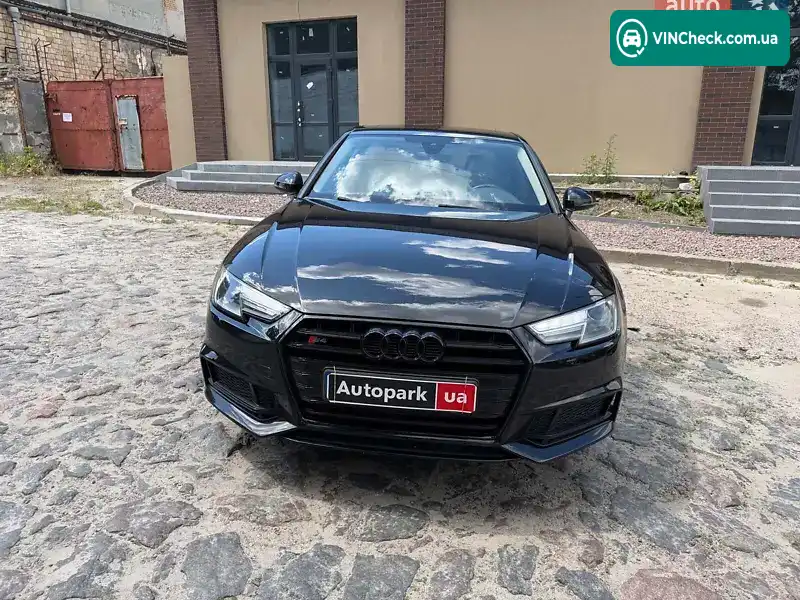 Audi A4 2018, фото з оголошення 2 з 20, VIN WAUGMAF4XKN007169