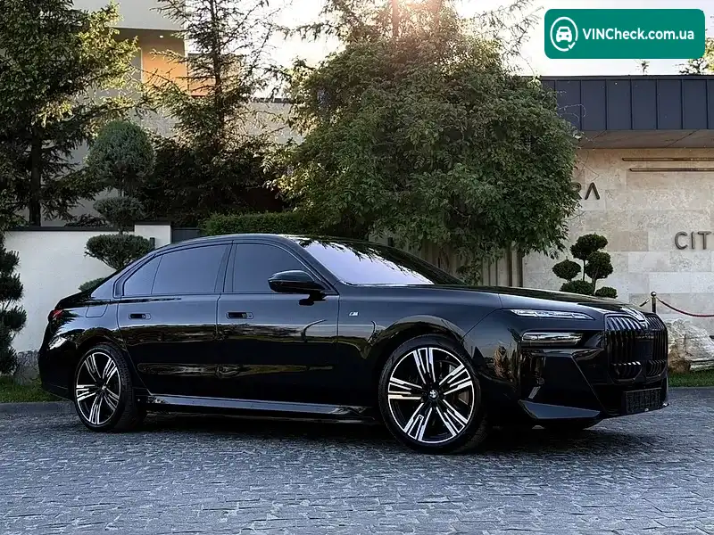 BMW i7 2023, фото з оголошення 2 з 20, VIN WBY51EJ070CN02113