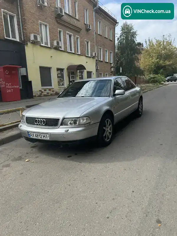 Audi A8 1998, фото з оголошення 1 з 11, VIN WAUZZZ4DZWN016873
