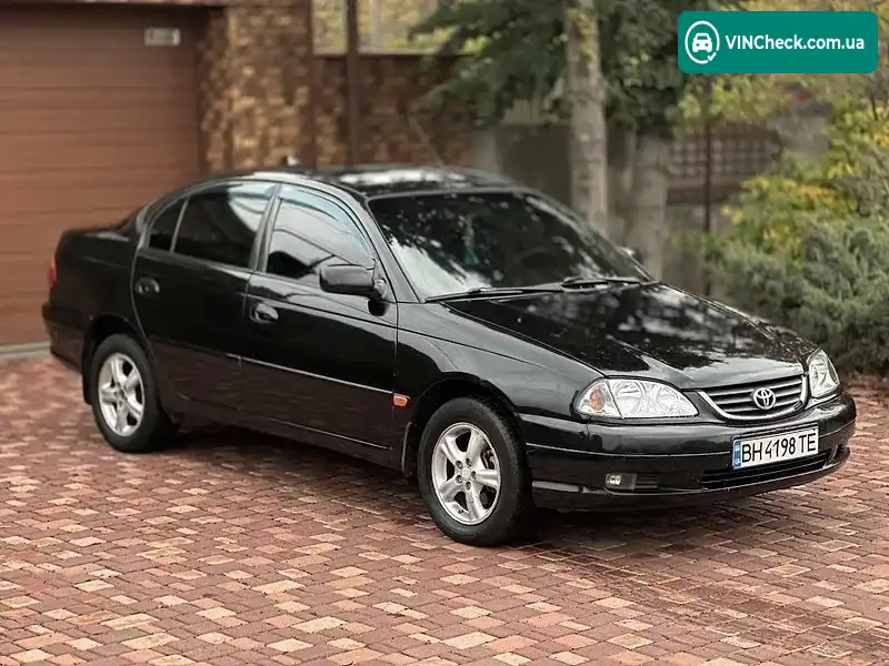 Toyota Avensis 2002, фото з оголошення 2 з 12, VIN SB153BBN00E005025