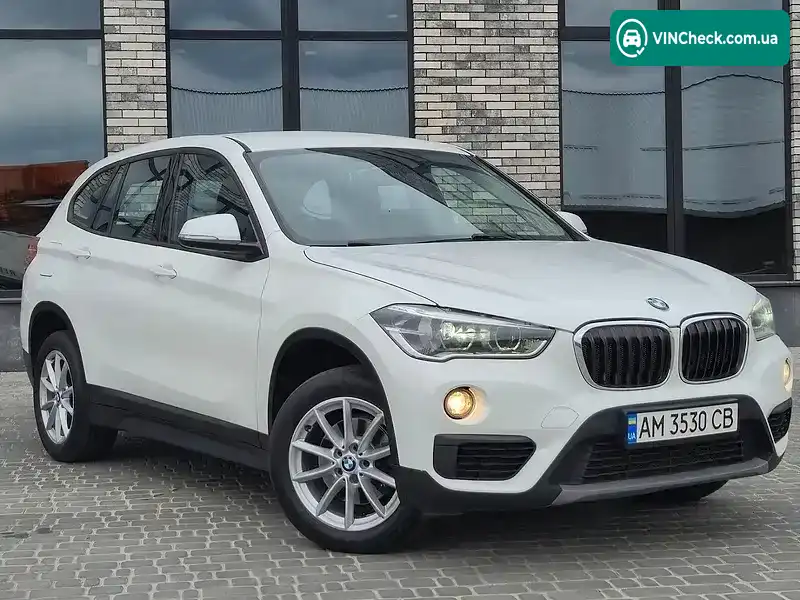 BMW X1 2017, фото з оголошення 2 з 20, VIN WBAHT710805J35079