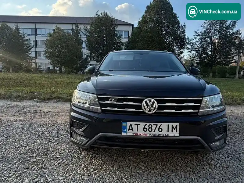 Volkswagen Tiguan 2017, фото з оголошення 2 з 20, VIN 3VV3B7AX9JM038905