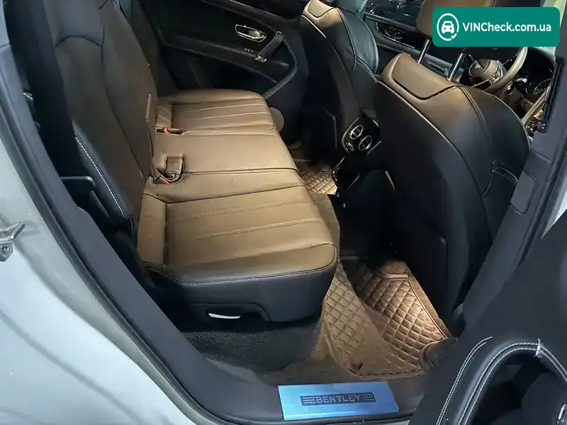 Bentley Bentayga 2019, фото з оголошення 2 з 21, VIN SJAAM2ZV0KC026930