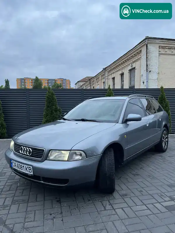 Audi A4 1998, фото з оголошення 2 з 20, VIN WAUZZZ8DZWA165499