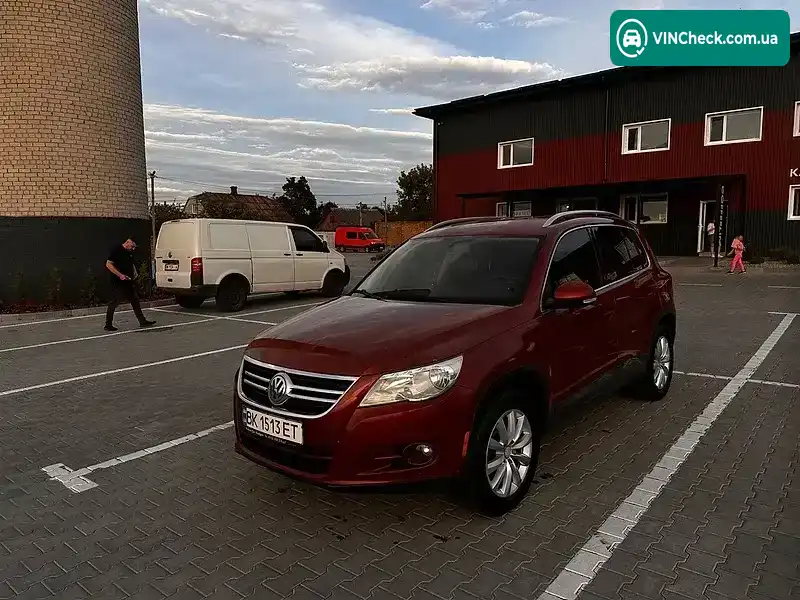 Volkswagen Tiguan 2010, фото з оголошення 1 з 20, VIN WVGBV7AX4BW000271