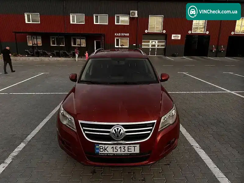 Volkswagen Tiguan 2010, фото з оголошення 2 з 20, VIN WVGBV7AX4BW000271