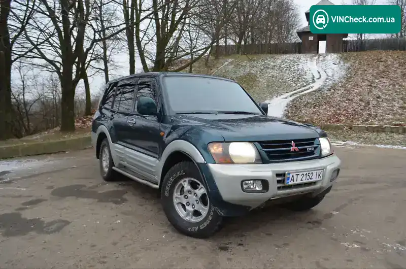 Mitsubishi Pajero 2001, фото з оголошення 1 з 16, VIN JMBLYV78W1J000310