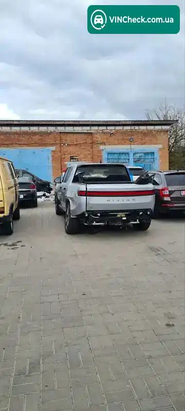 Rivian R1T 2023, фото з оголошення 1 з 6, VIN 7FCTGAAA5NN016933