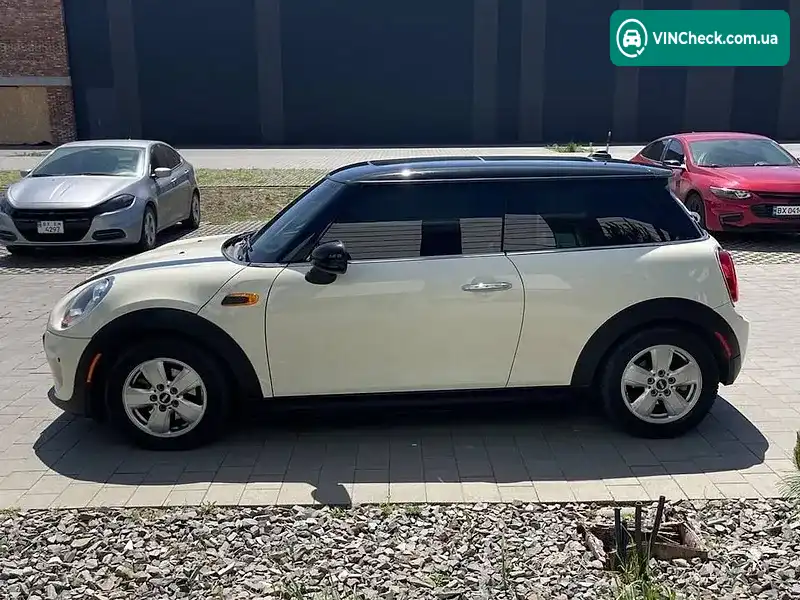 MINI Coupe 2014, фото з оголошення 2 з 9, VIN WMWXM5C58F3A56296