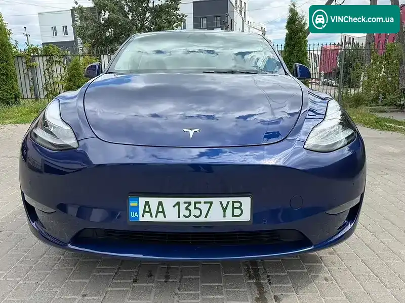 Tesla Model Y 2023, фото з оголошення 2 з 18, VIN 7SAYGDEE8PA066625