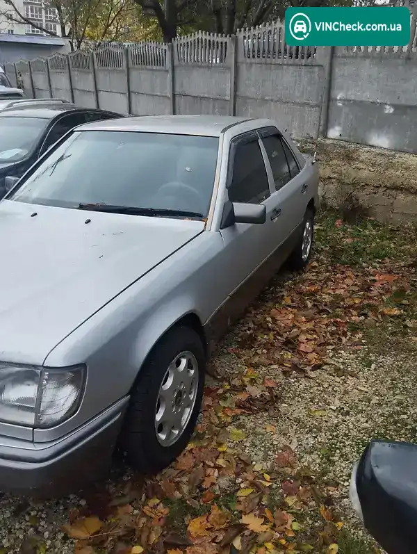 Mercedes-Benz E-Class 1993, фото з оголошення 2 з 14, VIN WDB1241201B936307