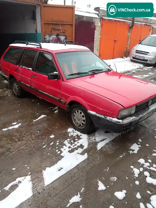 Volkswagen Passat 1988, фото з оголошення 2 з 4, VIN VWVZZZ33ZJE027473