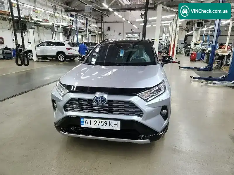 Toyota RAV4 2018, фото з оголошення 1 з 20, VIN JTMW23FV90J003112