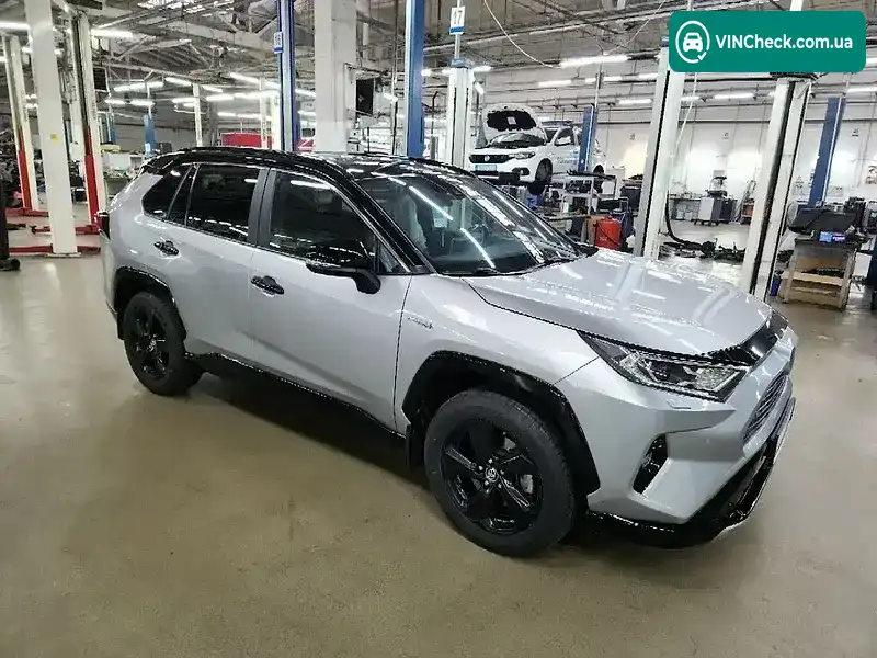 Toyota RAV4 2018, фото з оголошення 2 з 20, VIN JTMW23FV90J003112