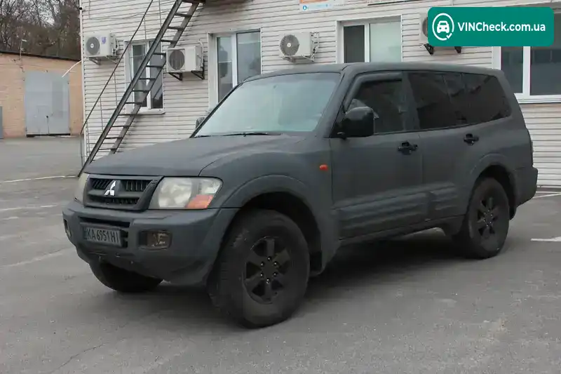 Mitsubishi Pajero 2001, фото з оголошення 1 з 8, VIN JMBLYV75W1J002069