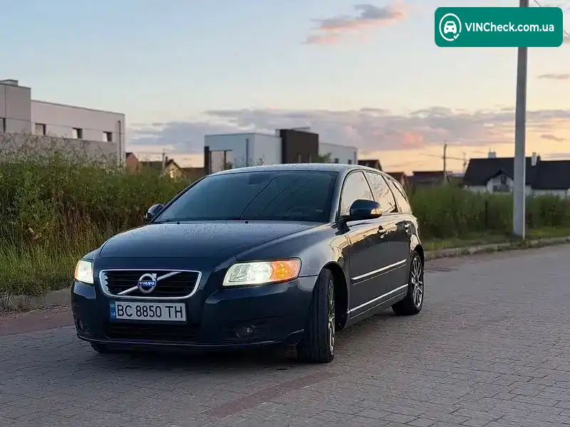 Volvo V50 2011, фото з оголошення 2 з 20, VIN YV1MW84F1B2620296