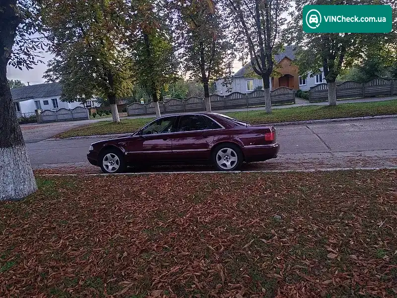 Audi A8 1994, фото з оголошення 1 з 17, VIN WAUZZZ4DZRN001226