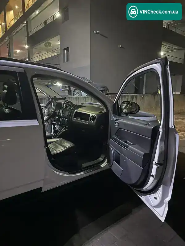 Jeep Compass 2012, фото з оголошення 2 з 21, VIN 1C4NJDCU4CD549058