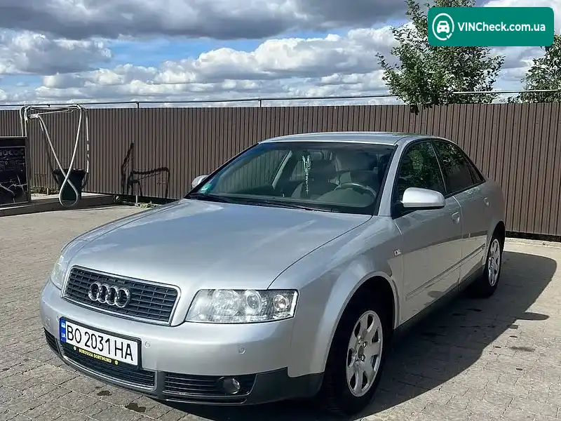 Audi A4 2002, фото з оголошення 1 з 11, VIN WAUZZZ8E12A278398