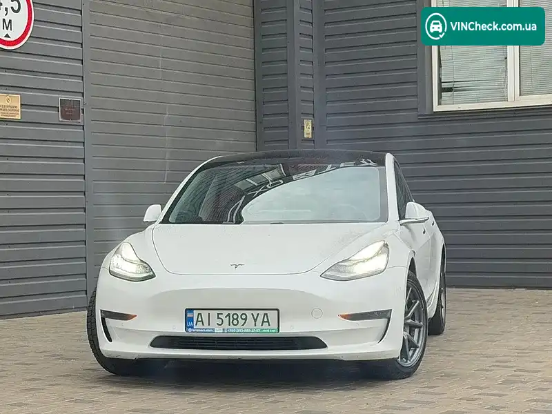 Tesla Model 3 2020, фото з оголошення 2 з 20, VIN 5YJ3E1EAXLF633407