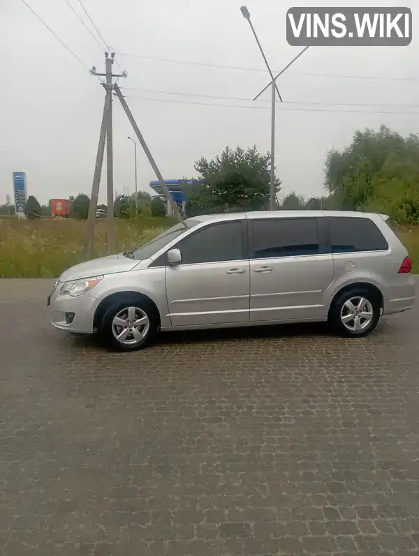 Volkswagen Routan 2010, фото з оголошення 1 з 19, VIN 2V4RW5DX4AR406905