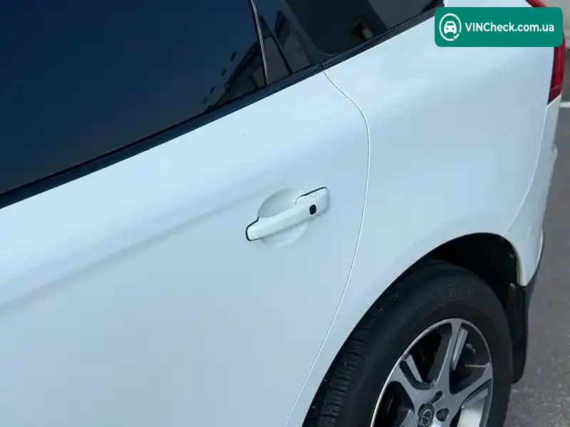 Volvo XC60 2013, фото з оголошення 2 з 20, VIN YV4902DZ3D2453595