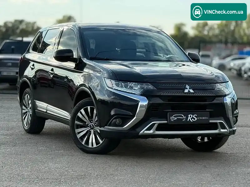 Mitsubishi Outlander 2018, фото з оголошення 1 з 20, VIN JA4AD2A38KZ005257