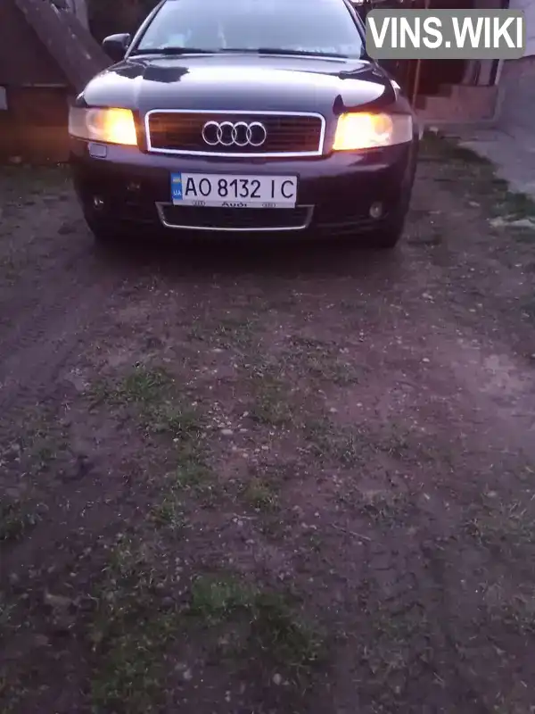Audi A4 2004, фото з оголошення 1 з 10, VIN WAUZZZ8E54A287897