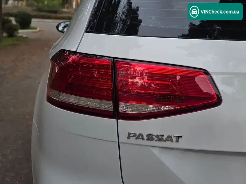 Volkswagen Passat 2017, фото з оголошення 2 з 20, VIN WVWZZZ3CZJP005662