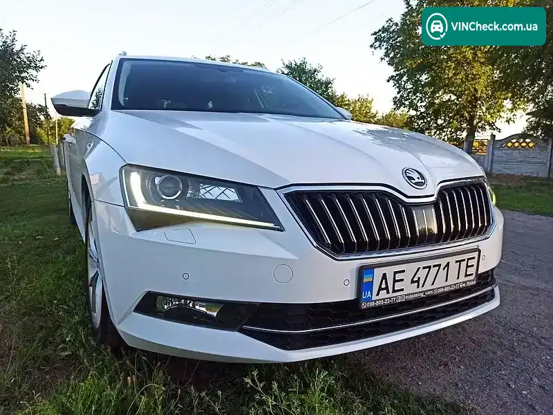 Skoda Superb 2017, фото з оголошення 1 з 20, VIN TMBJH7NP0J7512183