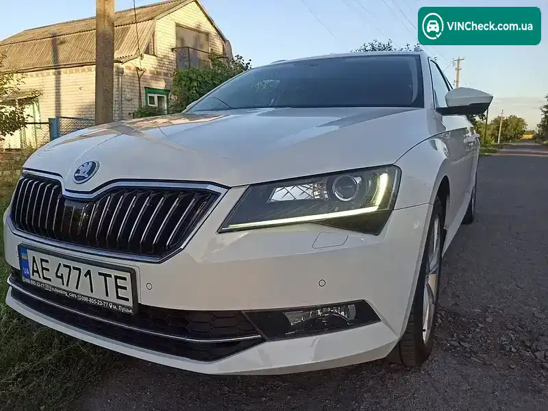 Skoda Superb 2017, фото з оголошення 2 з 20, VIN TMBJH7NP0J7512183