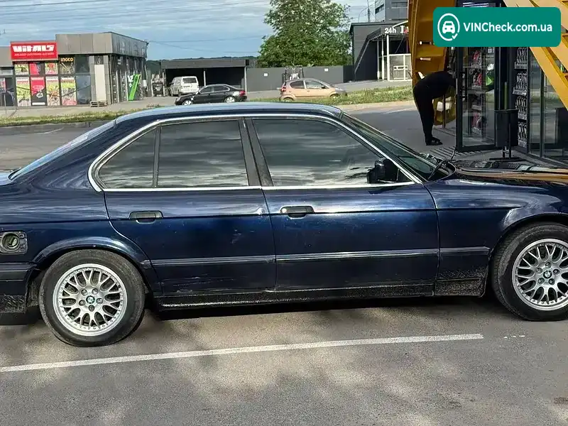 BMW 5 Series 1991, фото з оголошення 2 з 18, VIN WBAHB51070BD58127