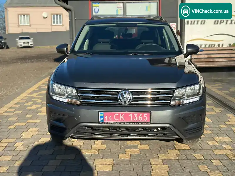 Volkswagen Tiguan 2018, фото з оголошення 1 з 20, VIN 3VV0B7AXXJM131760