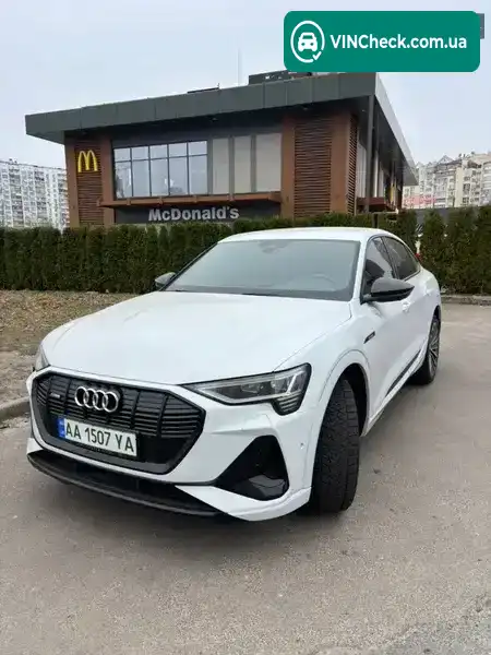 Audi e-tron 2020, фото з оголошення 1 з 21, VIN WAUZZZGE8LB036382