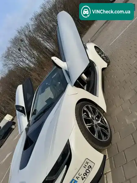BMW I8 2015, фото з оголошення 1 з 20, VIN WBY2Z2C54FV392430